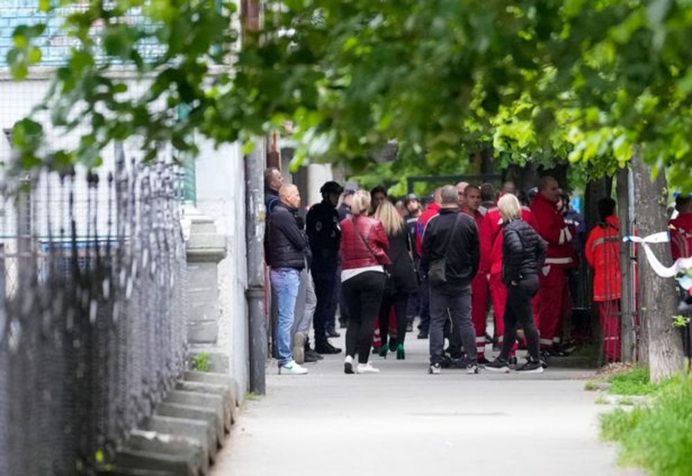 Un elev de clasa a 7-a a deschis focul într-o școală din Belgrad – Cel puțin 10 morți – Luase notă mică la Istorie, colegii îl spuneau „tocilar”