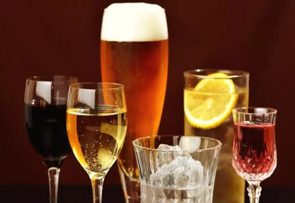 Statistici șocante – Adolescenții români de la sate își doresc ca adulții SĂ BEA mai puțin alcool în perioada sărbătorilor de iarnă