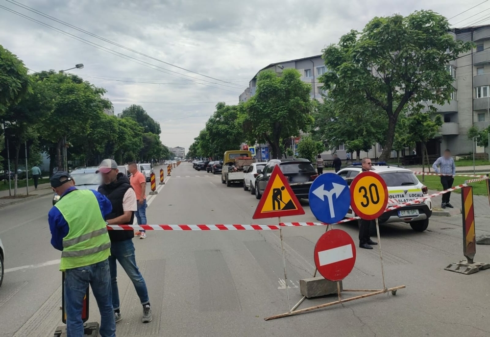 Slatina: Trafic rutier pe o singură bandă, începând de astăzi, pe strada Ecaterina Teodoroiu