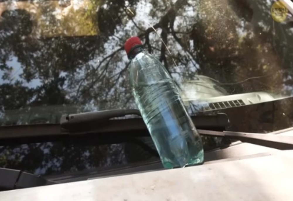 Dacă găsești o sticlă de apă pe mașina ta, mergi direct la o secție de poliție