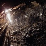 Minerii protestează în fața Ministerul Muncii