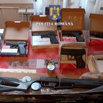 Aproape 150 de percheziţii, în toată ţara, care vizează nerespectarea regimului armelor şi al muniţiilor