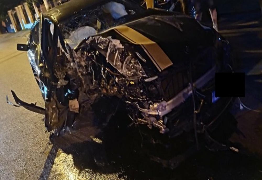 Accident grav în Ploieşti, între un autoturism şi o motocicletă. Două persoane au fost rănite