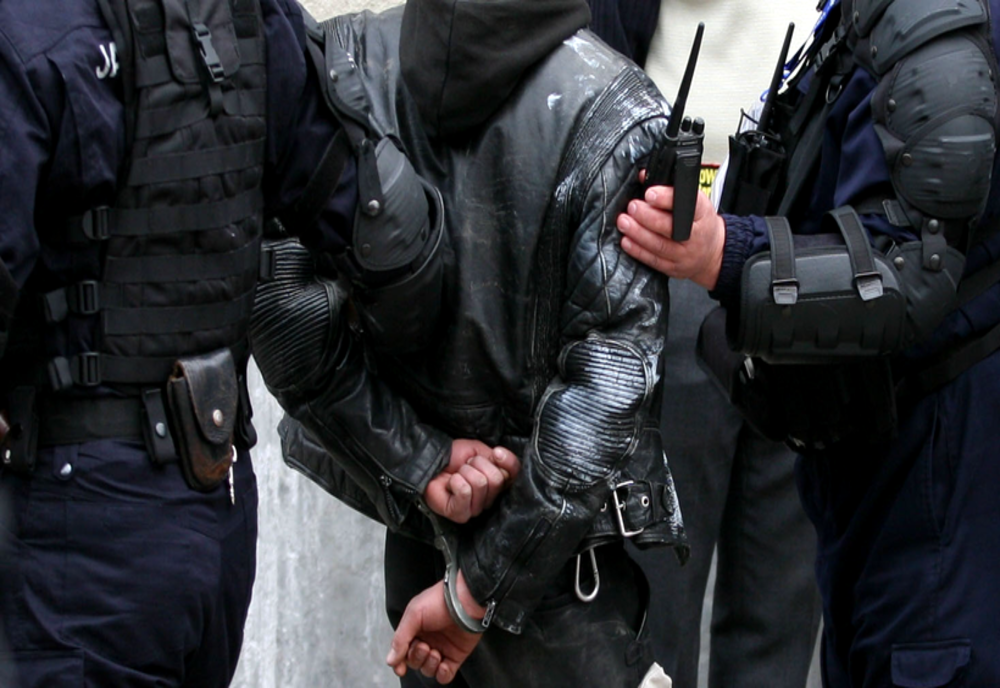 Tâlhar dat în urmărire națională, prins de polițiștii Capitalei, în Ilfov