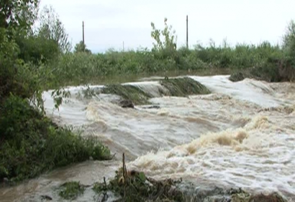 A fost emis un mesaj RO-Alert! Cod galben de inundații în Dâmbovița