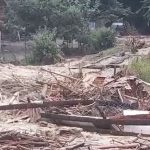 Drum închis, în județul Brașov, din cauza ploilor torențiale VIDEO