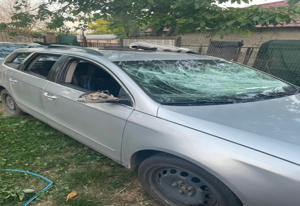 Maşini distruse în localitatea Mihail Kogălniceanu, din județul Galați