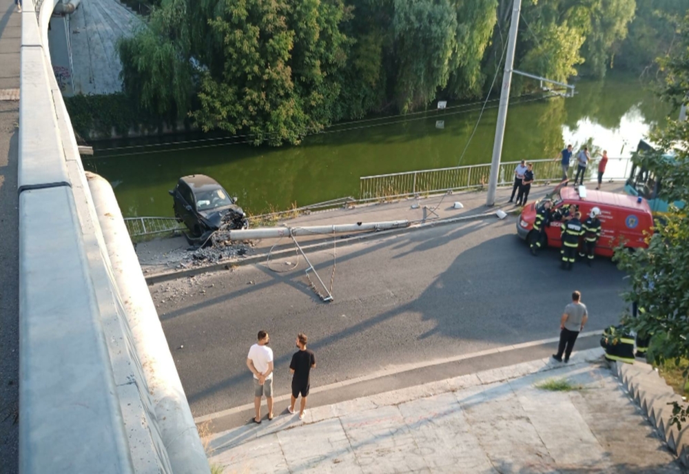 Accidentul de joi dimineață din București, provocat de un minor de 13 ani