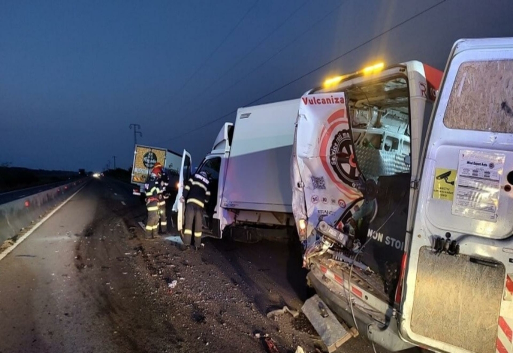 Un nou accident grav pe DN1 Ploiești – Brașov. Trei autoutilitare s-au făcut praf