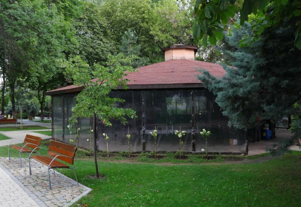 Constanța: Primăria a început reabilitarea pavilioanelor de vară pentru seniori