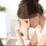 5 obiceiuri mici care te obosesc psihic peste măsură. Scapă de ele cât mai curând!