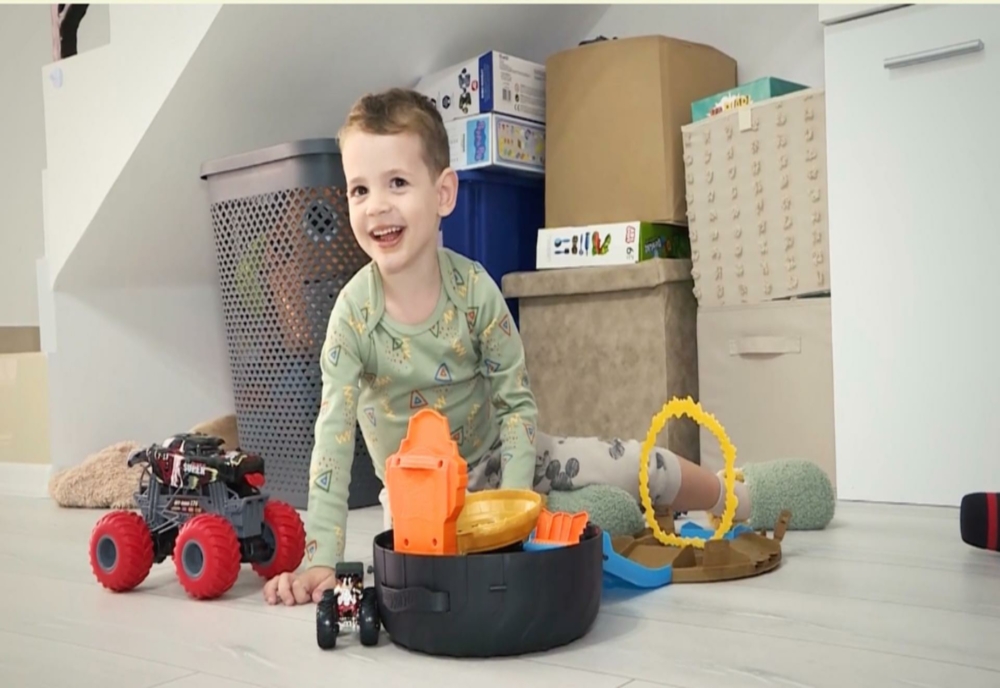 Copilărie răpită de o boală cumplită: apelul lui Bogdănel, băiețelul de 4 ani care zâmbește în fața bolii