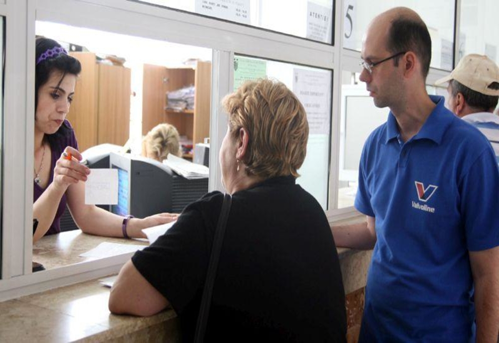 Reprezentanţii BNS, discuţii cu ministrul Muncii despre revendicările salariale ale angajaţilor Caselor de Pensii: Există diferenţe salariale de până la 1.500 lei pe salariul net, între angajaţi care practică aceeaşi muncă