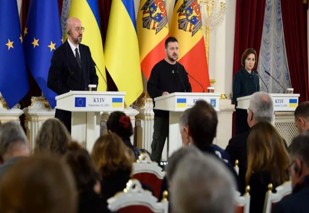 Deputații UE vor urgentarea negocierilor de aderare cu Ucraina şi Republica Moldova