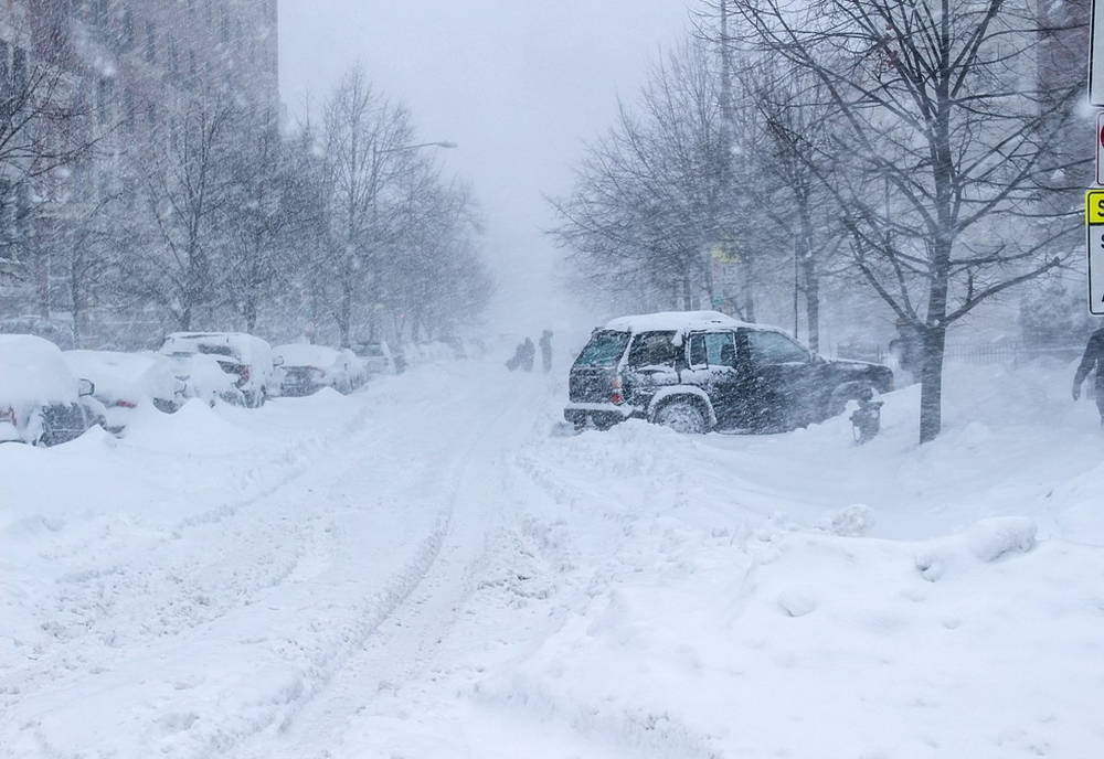 În weekend se va depune strat de zăpadă de 12-14 cm, în București. Prognoza meteo actualizată