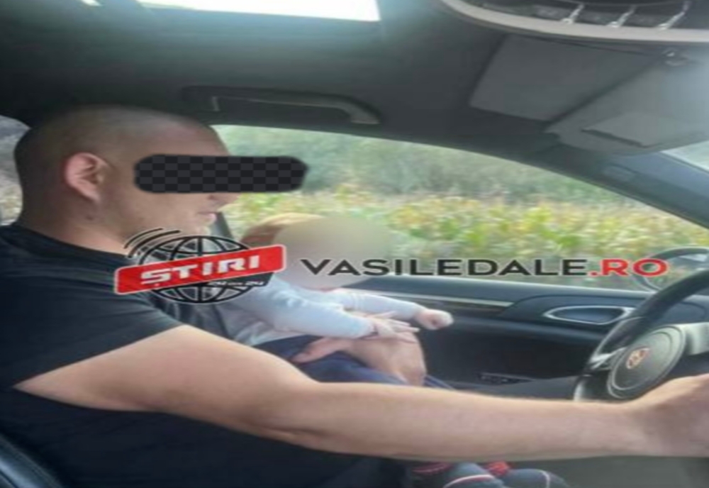 Bebeluşul „şofer” din Maramureș, pus şi de tată la volanul maşinii, când avea doar 5 luni