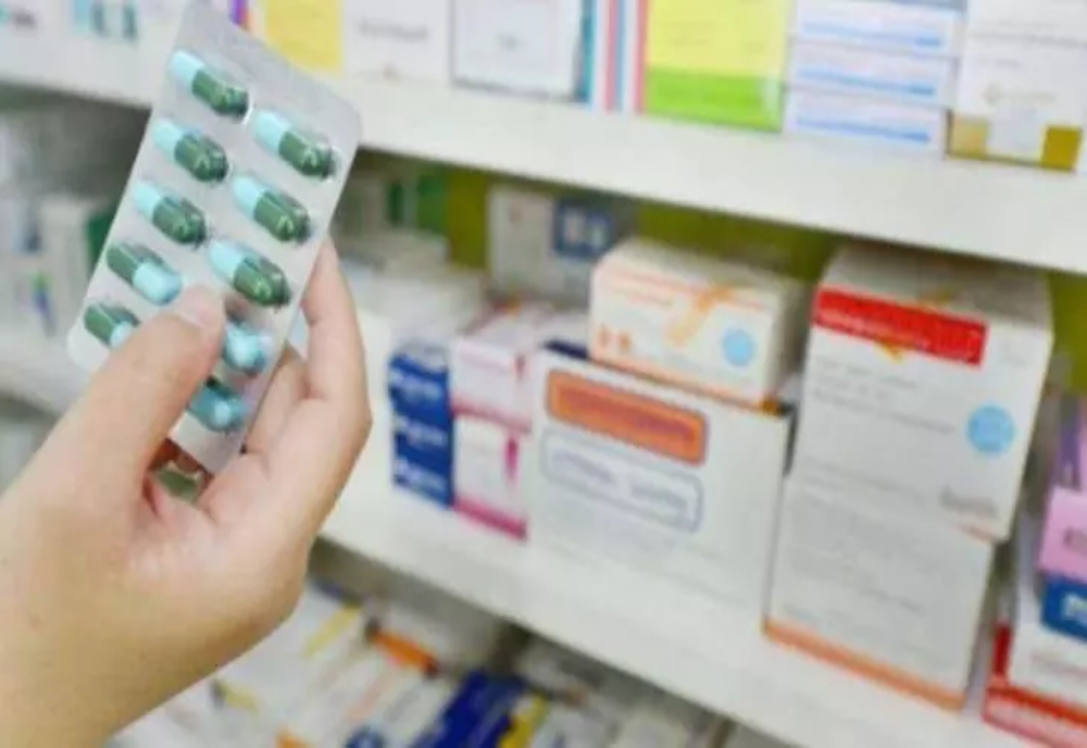 Medicamentele se scumpesc din nou. Cât vor ajunge să plătească românii pentru sănătatea lor