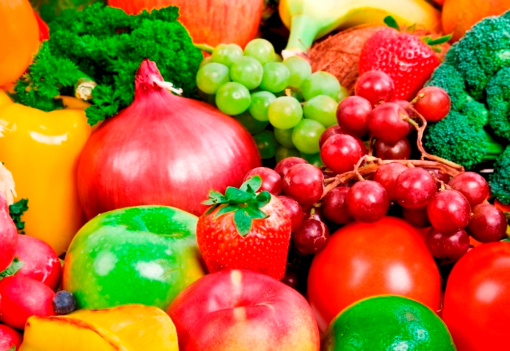 Legume și fructe care au reziduuri de pesticide cu valori peste limita maximă admisă, în piețele din România. Avertisment pentru cumpărători
