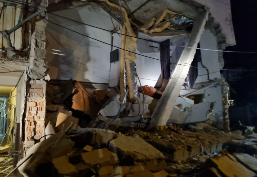 Explozie la un bloc din Craiova: O persoană a MURIT