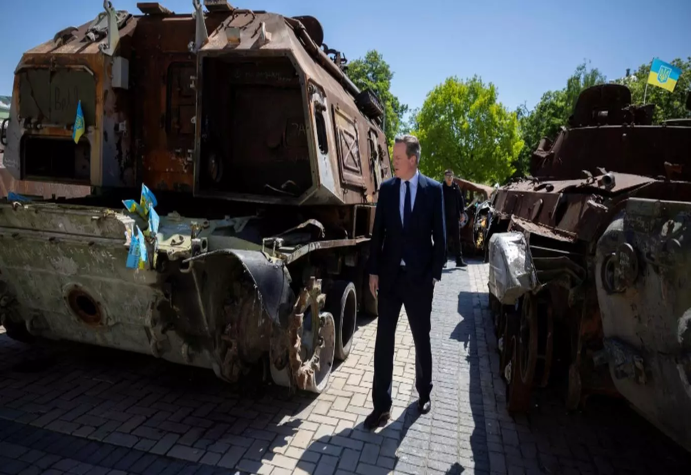 Şeful diplomaţiei britanice David Cameron a vizitat joi Kievul. Promisiunile făcute armatei ucrainene
