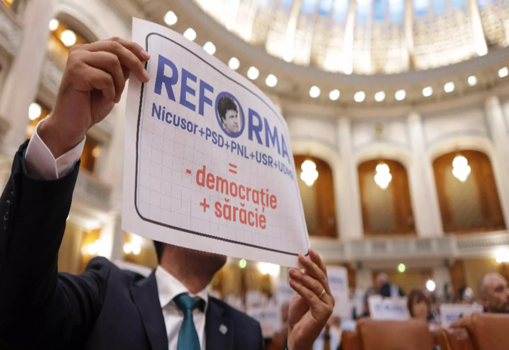 SCANDAL URIAȘ ÎN COALIȚIE PE REDUCEREA LA 300 A NUMĂRULUI DE PARLAMENTARI. CINE AMENINȚĂ CĂ IESE DE LA GUVERNARE? – VIDEO